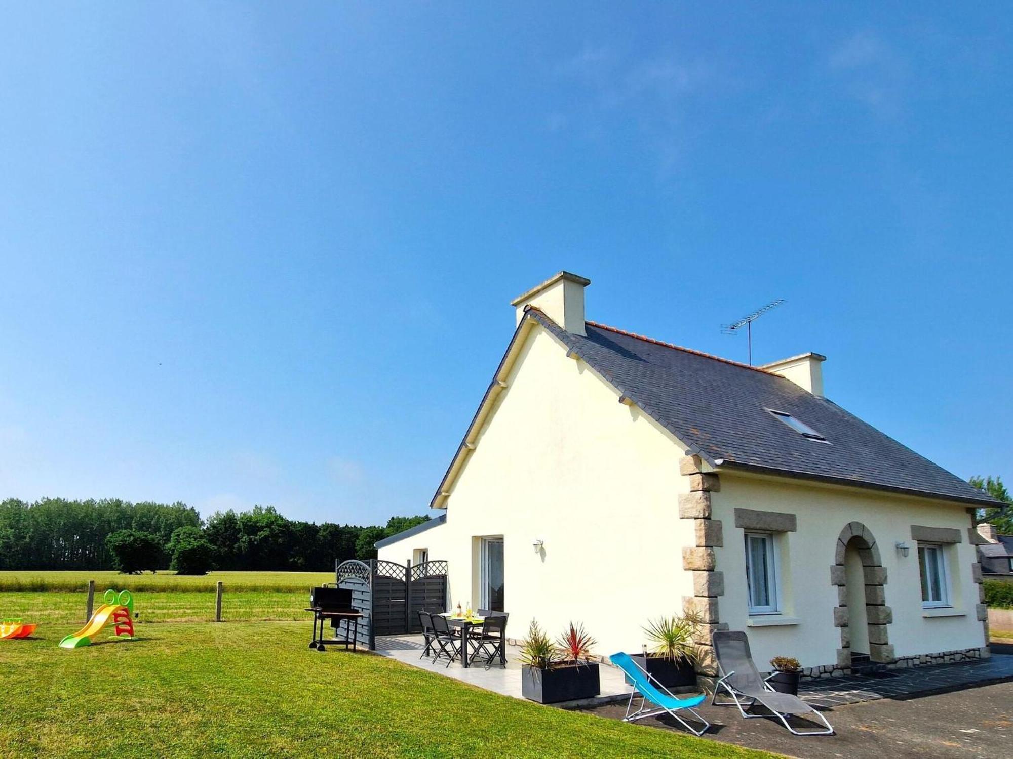 Cottage, Plevenon Bagian luar foto
